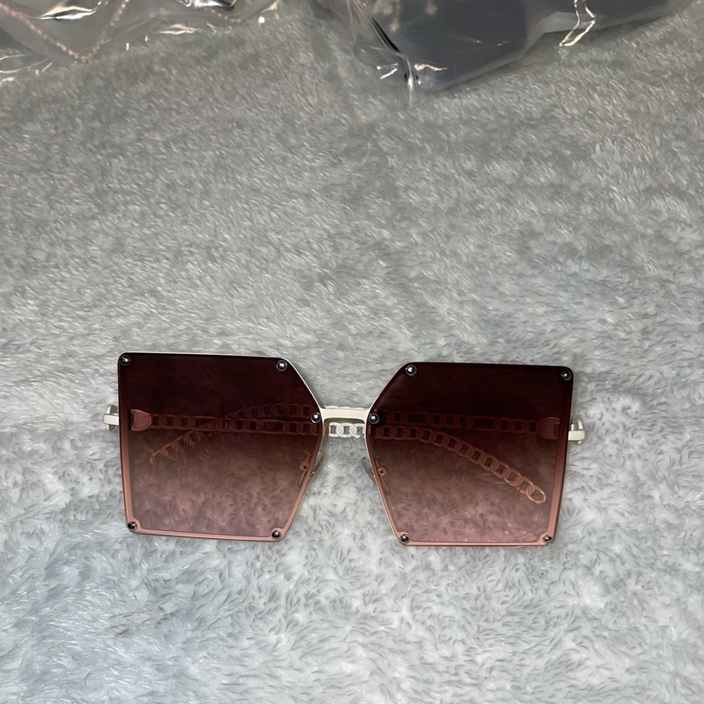 Hot new women’s summer shades brand new condition